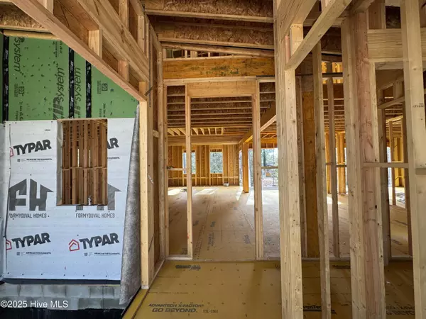 Southern Pines, NC 28387,239 Hill RD