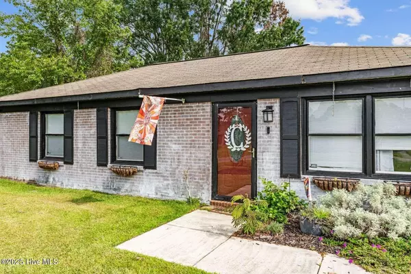 Castle Hayne, NC 28429,304 Cottonwood LN