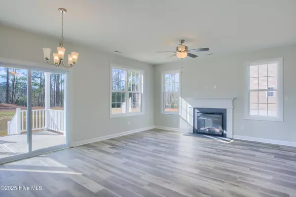 Jacksonville, NC 28546,304 Broadleaf DR