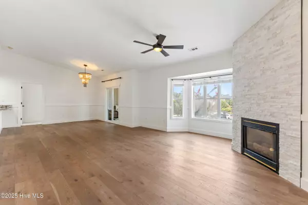 Wilmington, NC 28412,4117 Breezewood DR #204