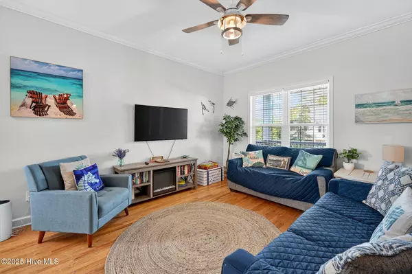Oak Island, NC 28465,252 NE 64th ST