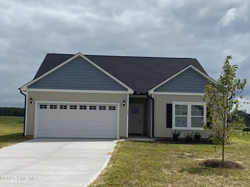 112 Chester PL, Pikeville, NC 27863