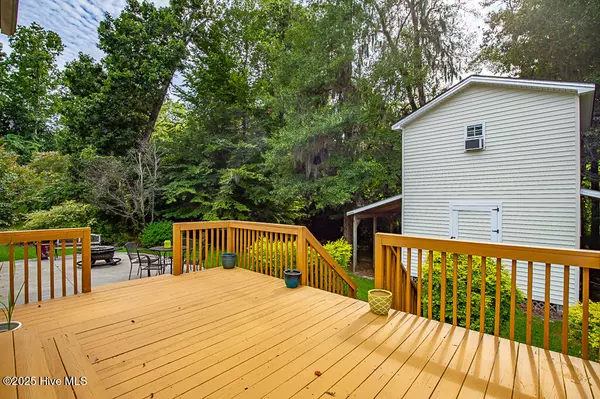 New Bern, NC 28562,106 Salvo DR