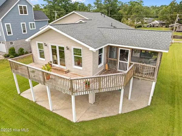 Washington, NC 27889,68 Canal LN