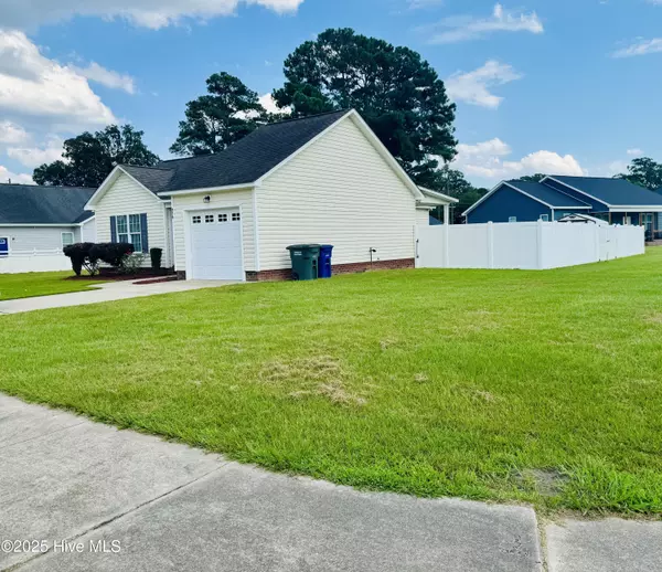 Ayden, NC 28513,376 Tamarack DR