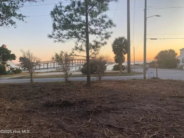 Morehead City, NC 28557,2310 Evans ST