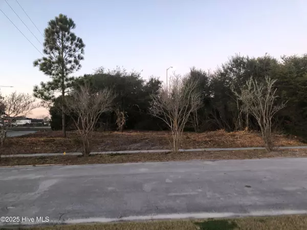 Morehead City, NC 28557,2310 Evans ST