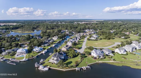 Morehead City, NC 28557,5217 Driftwood LN