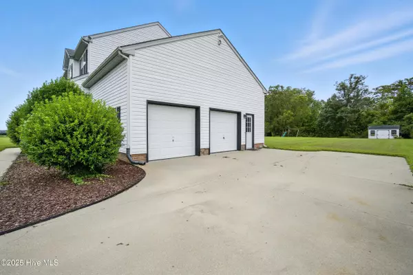 Elizabeth City, NC 27909,315 Orchard DR