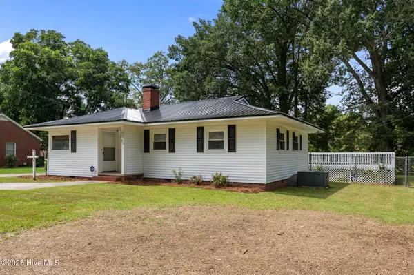 Kinston, NC 28504,604 Hines AVE