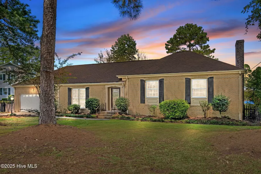 802 Eagle RD, Kinston, NC 28501