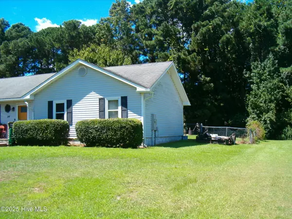 Sneads Ferry, NC 28460,114 S Stone DR