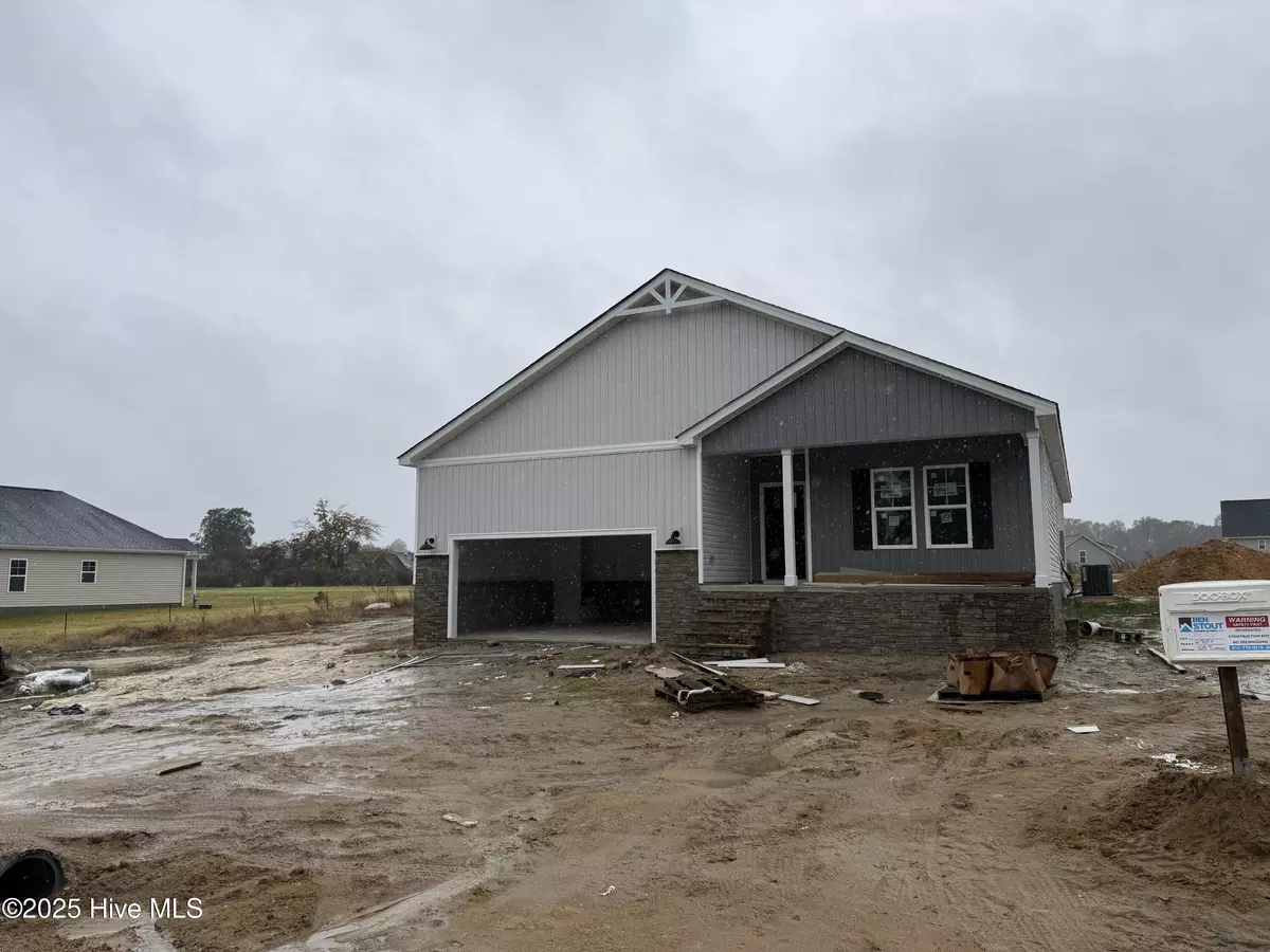 Smithfield, NC 27577,108 Tuskeegee DR