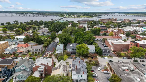 New Bern, NC 28560,215 Pollock ST