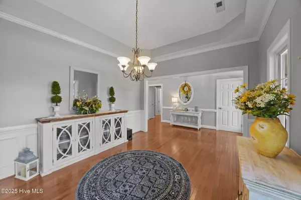 New Bern, NC 28562,205 Emmen RD