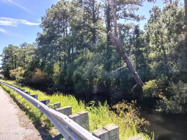 Moyock, NC 27958,498 Poyners RD