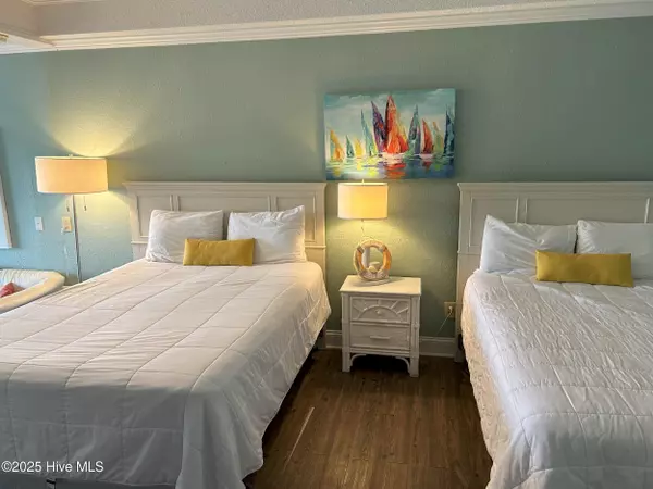 602 W Fort Macon RD #118, Atlantic Beach, NC 28512