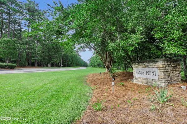 Beaufort, NC 28516,705 Sandy Point DR