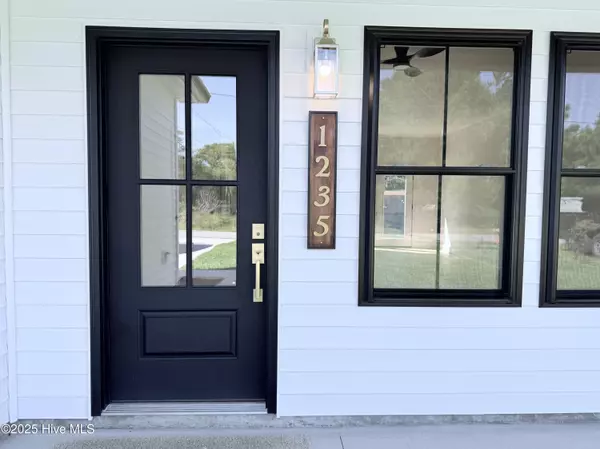 Newport, NC 28570,1235 Hargett ST
