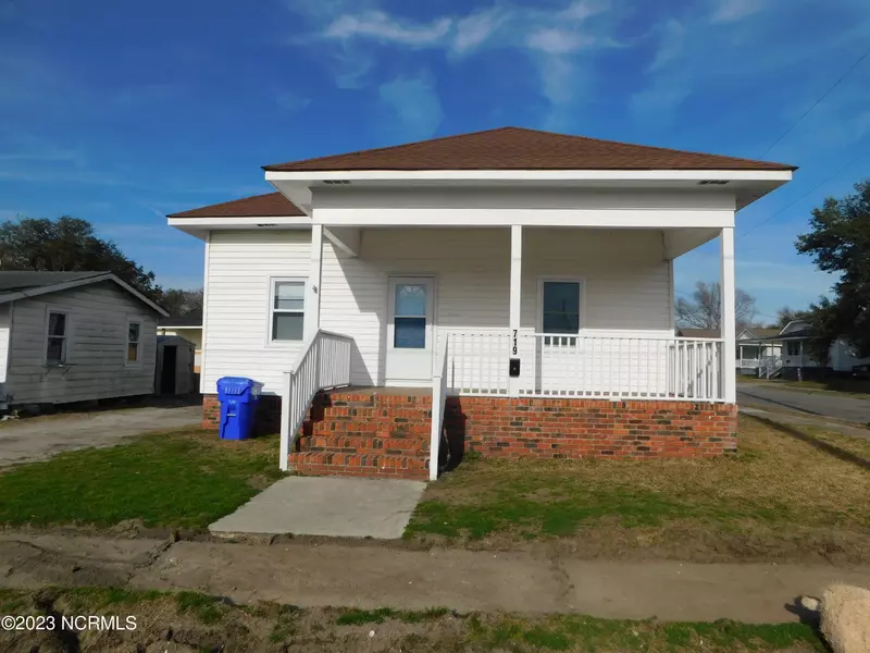 719 Cedar ST, Beaufort, NC 28516