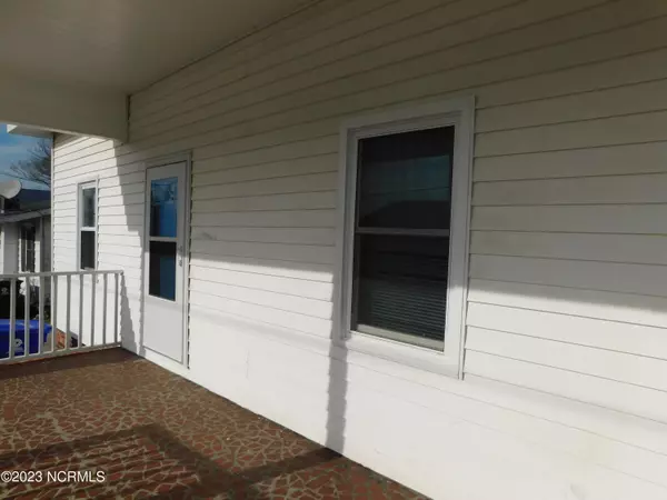 Beaufort, NC 28516,719 Cedar ST