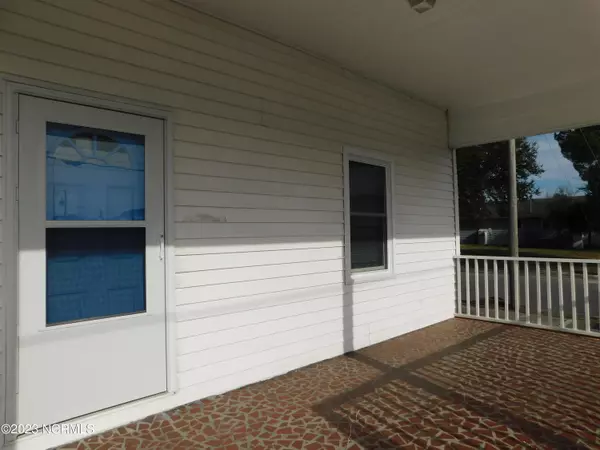 Beaufort, NC 28516,719 Cedar ST