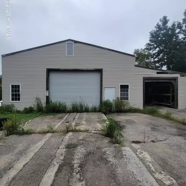 6816 Nc Hwy. 53 E, Burgaw, NC 28425