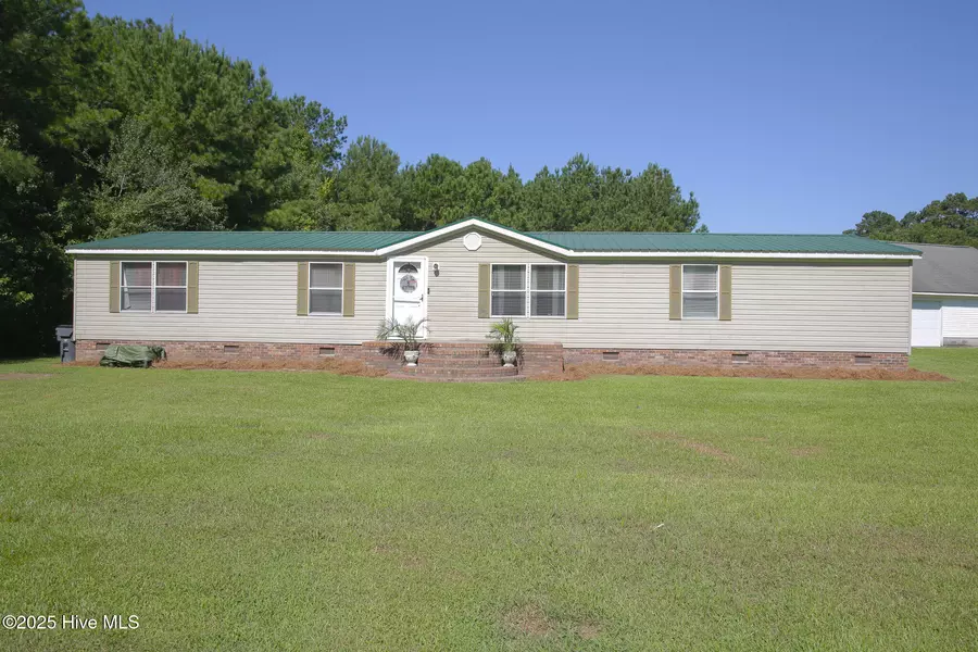 106 Summersett RD, Whiteville, NC 28472