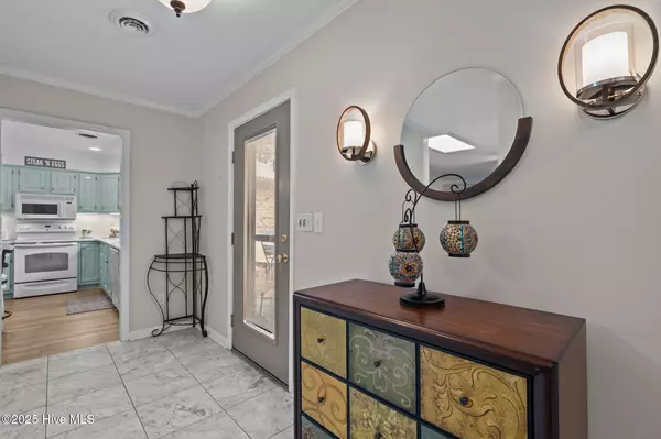 Southern Pines, NC 28387,617 Redwood DR