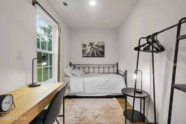 Oriental, NC 28571,224 River Run RD