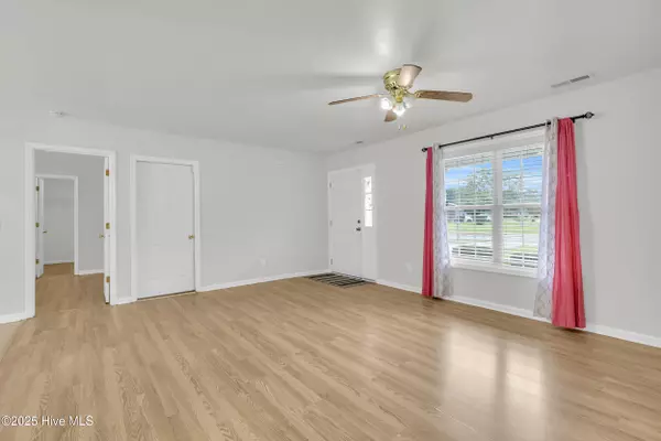 Castle Hayne, NC 28429,3003 Memory LN