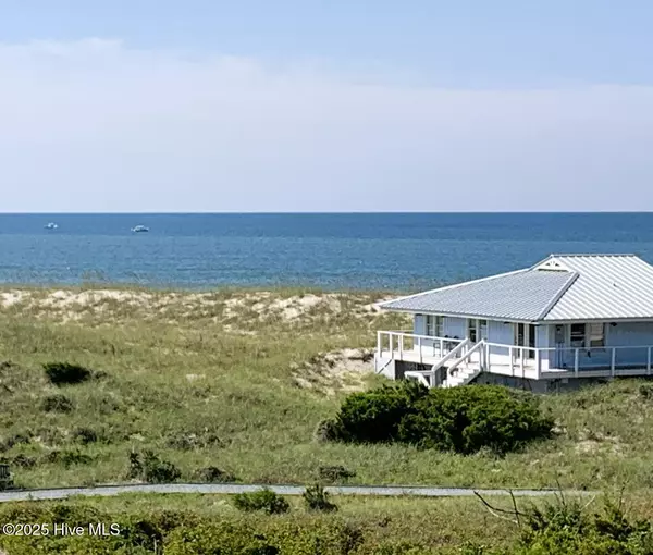 Bald Head Island, NC 28461,227 W Bald Head Wynd