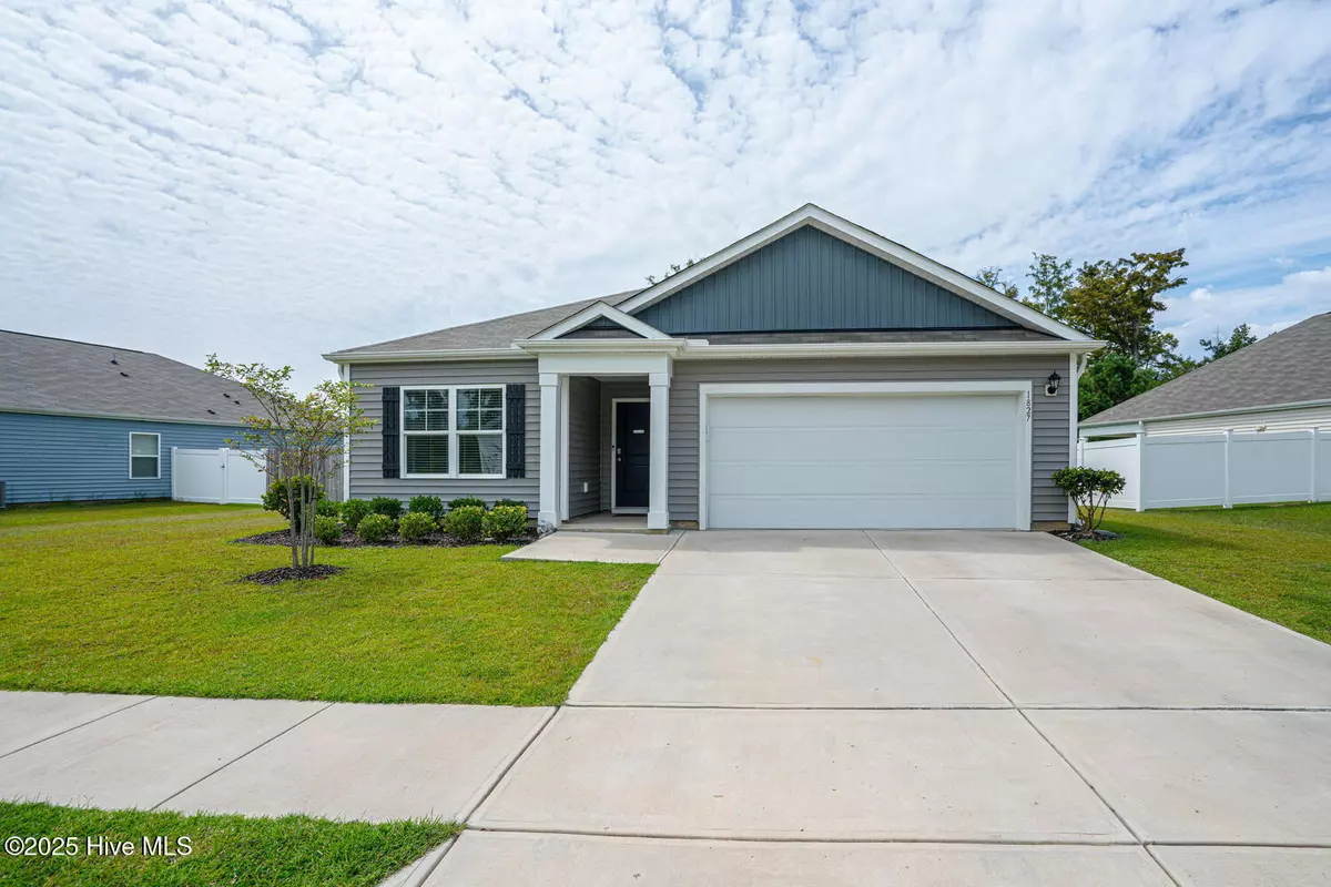 Bolivia, NC 28422,1827 Black Falcon LN