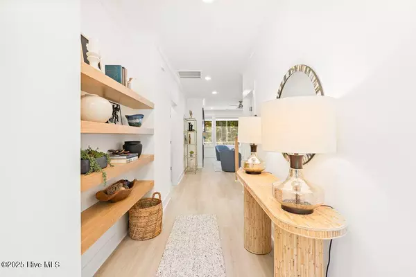 Holly Ridge, NC 28445,705 Sea Otter LN