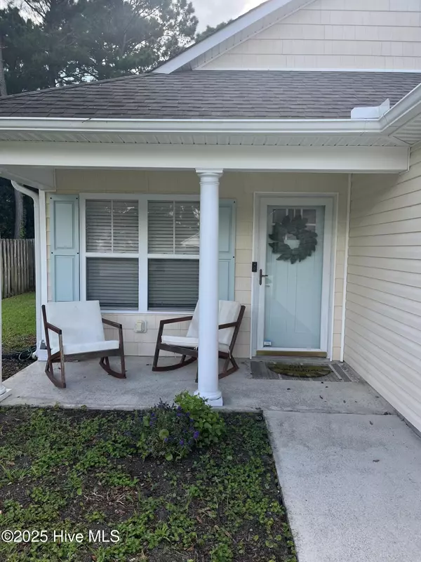 Hampstead, NC 28443,131 Holly Tree LN