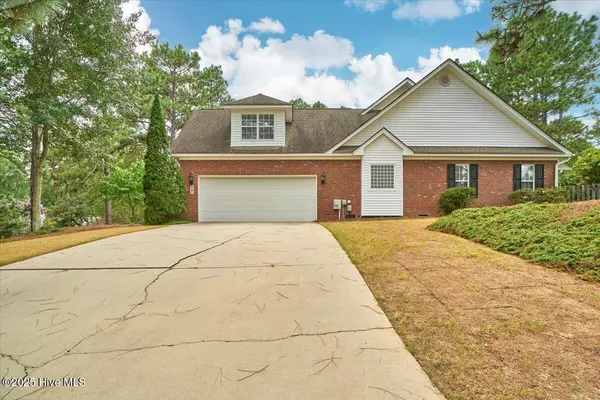 Pinehurst, NC 28374,995 Monticello DR