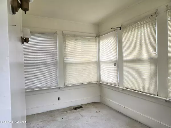 Tarboro, NC 27886,533 E Saint James ST