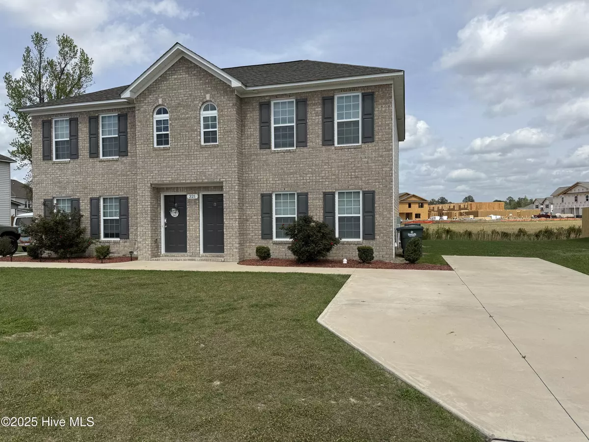 Winterville, NC 28590,321 S Pointe DR #A