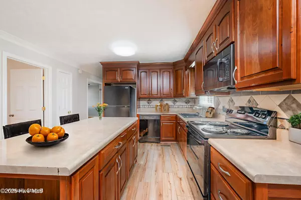 Roseboro, NC 28382,7825 Snow Hill DR