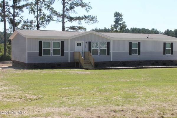 Clarkton, NC 28433,309 Pridgen Acres DR