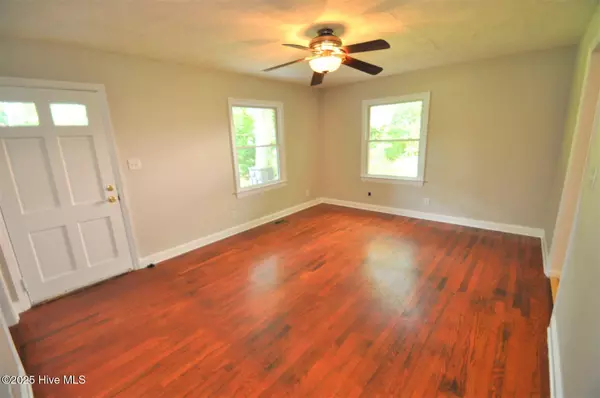 Cary, NC 27511,326 Webster ST