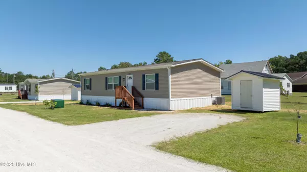 Jacksonville, NC 28540,1118 D Old Tar Landing RD