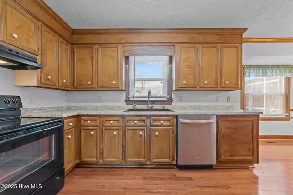 Plymouth, NC 27962,111 S River RD