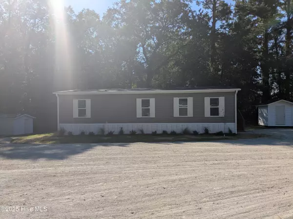 Jacksonville, NC 28540,1118 E Old Tar Landing RD