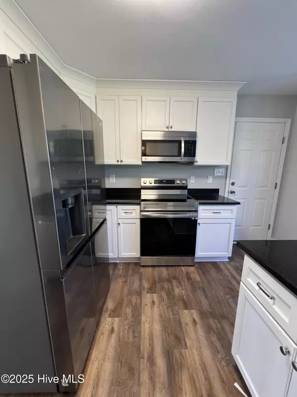 Jacksonville, NC 28546,104 Newhan LN