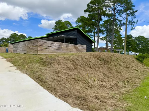 Washington, NC 27889,1718 Highland DR