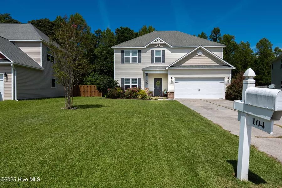104 Long Pond DR, Sneads Ferry, NC 28460