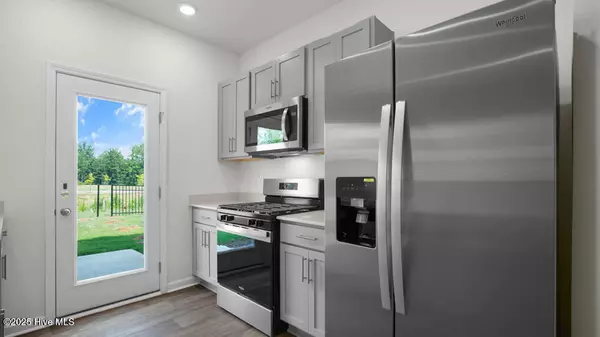 147 Starlight ST, Sanford, NC 27330