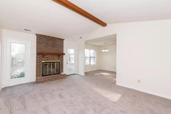 Jacksonville, NC 28546,111 Cherrywood CT