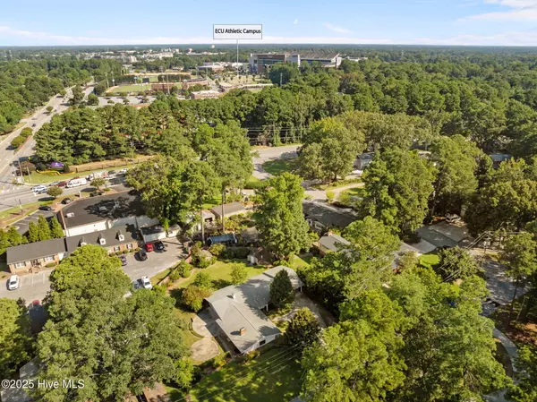 Greenville, NC 27858,2003 Forest Hill DR